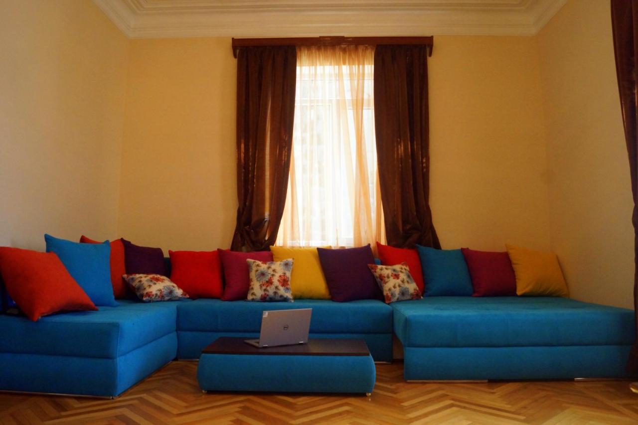 Arteast Hostel Yerevan Ngoại thất bức ảnh