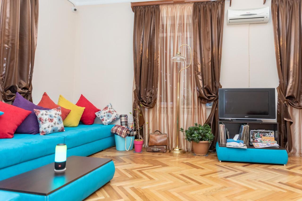 Arteast Hostel Yerevan Ngoại thất bức ảnh