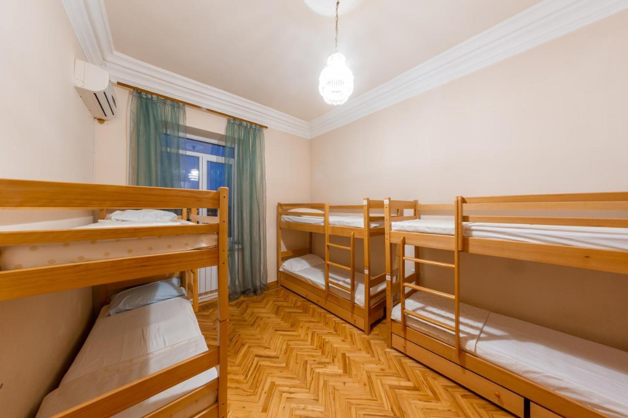 Arteast Hostel Yerevan Ngoại thất bức ảnh